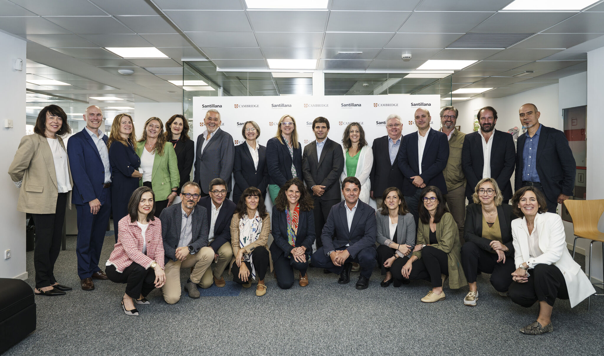 Santillana y Cambridge impulsan un acuerdo histórico para ampliar las oportunidades de aprendizaje del inglés en colegios públicos